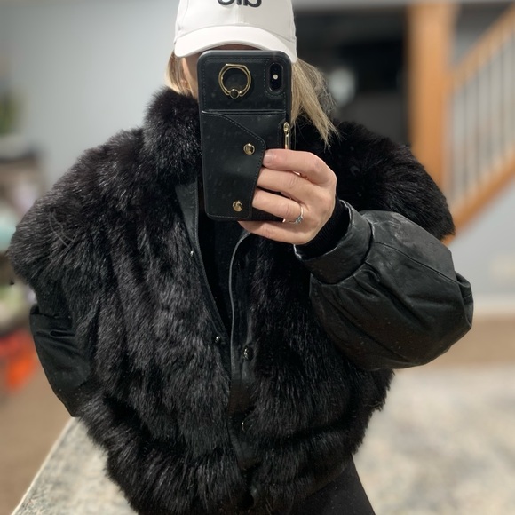 VINTAGE FINLAND FOX FUR BLACK WITH DETACHABLE LEATHER SLEEVES BOMBER VEST - Picture 15 of 15